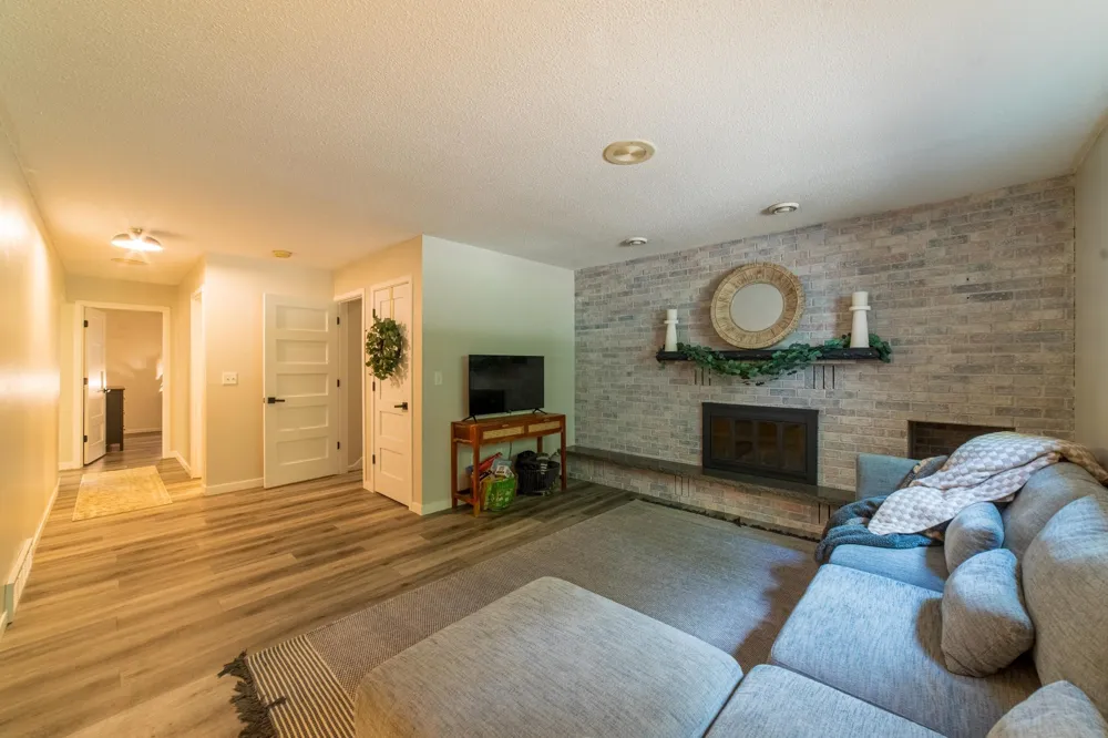 603 Old Highway 61 Hinckley, MN 55037