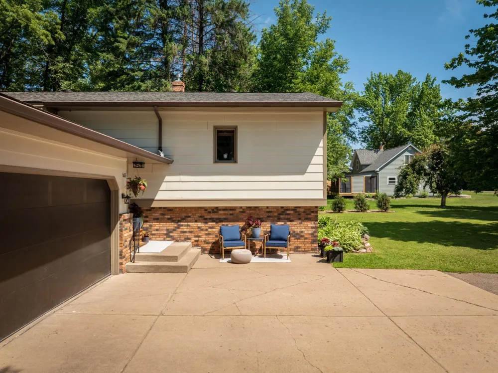 603 Old Highway 61 Hinckley, MN 55037