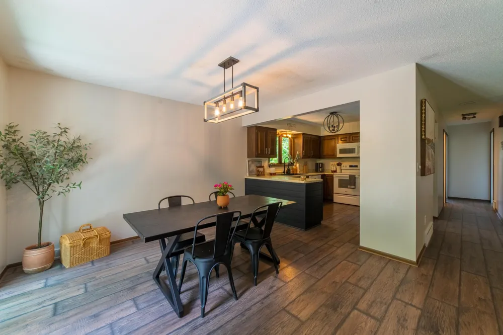 603 Old Highway 61 Hinckley, MN 55037