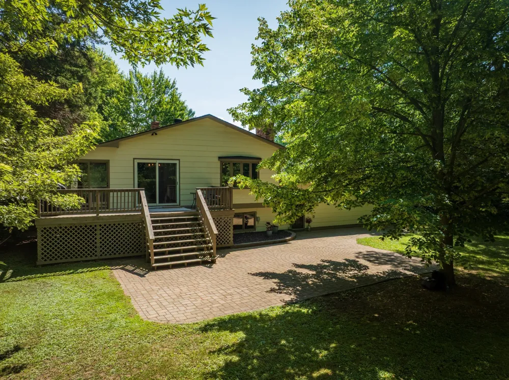 603 Old Highway 61 Hinckley, MN 55037