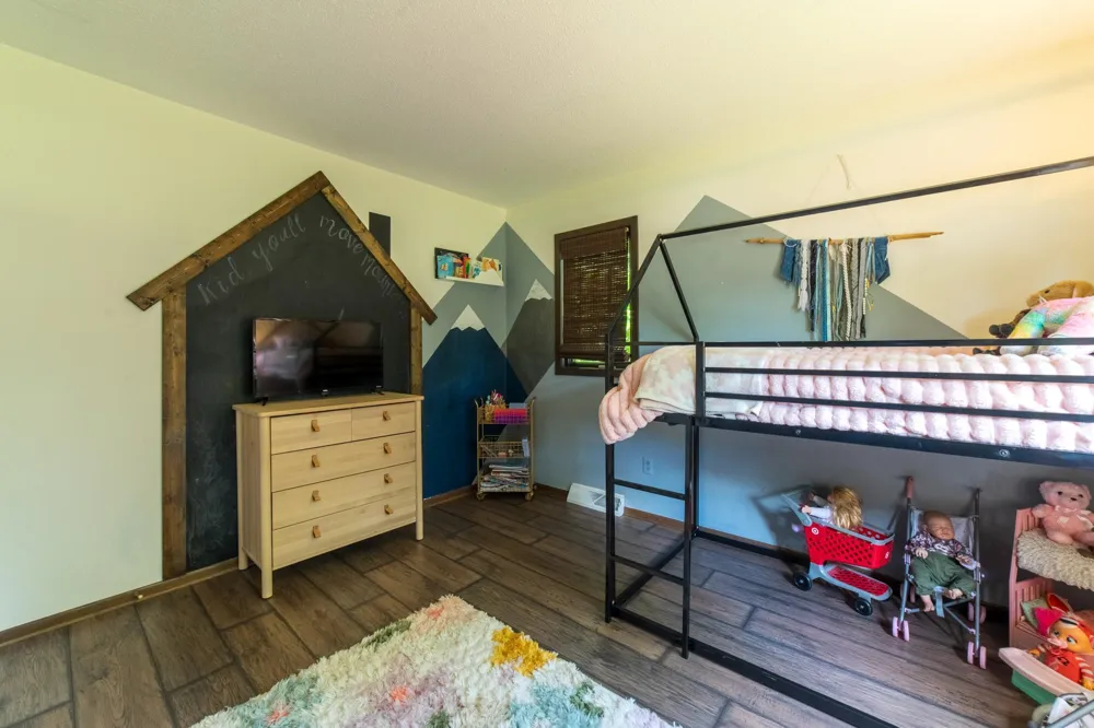 603 Old Highway 61 Hinckley, MN 55037