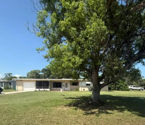 1102 Greenwood Way