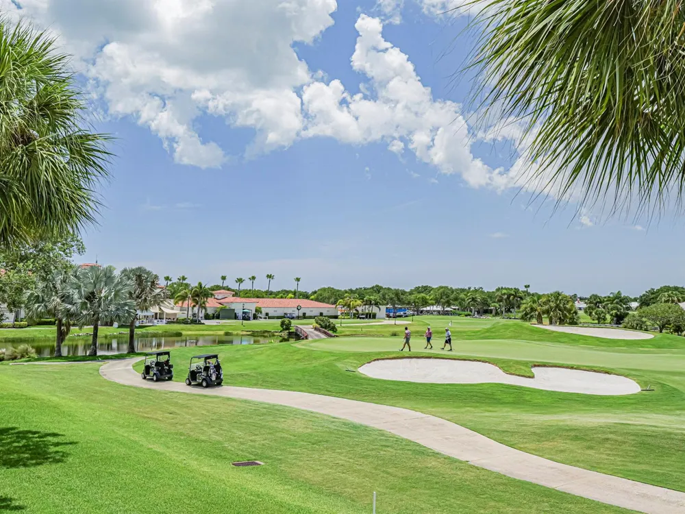 5025 Harmony Circle #202 Vero Beach, FL 32967