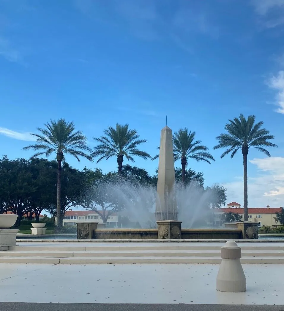 5025 Harmony Circle #202 Vero Beach, FL 32967