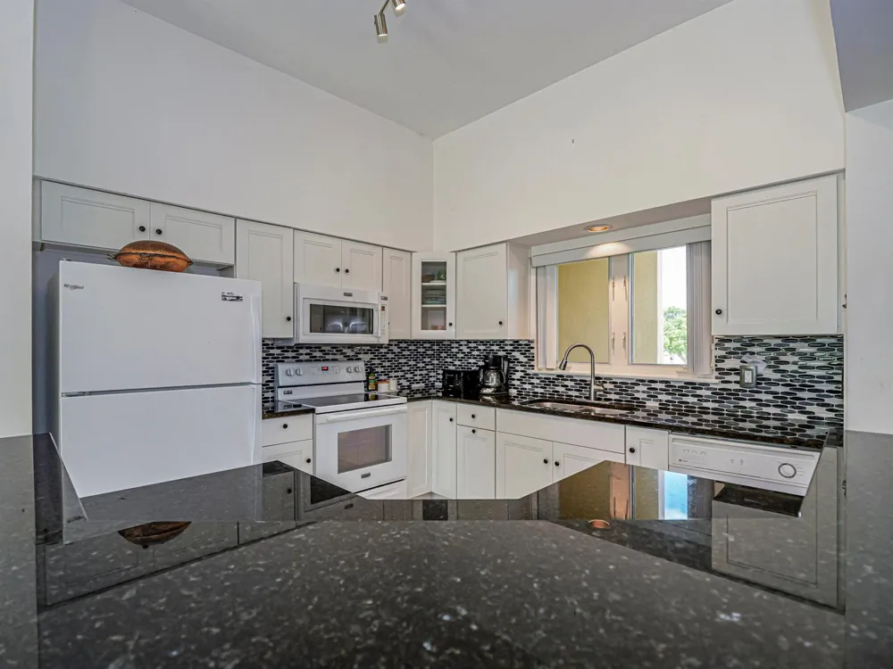 5025 Harmony Circle #202 Vero Beach, FL 32967