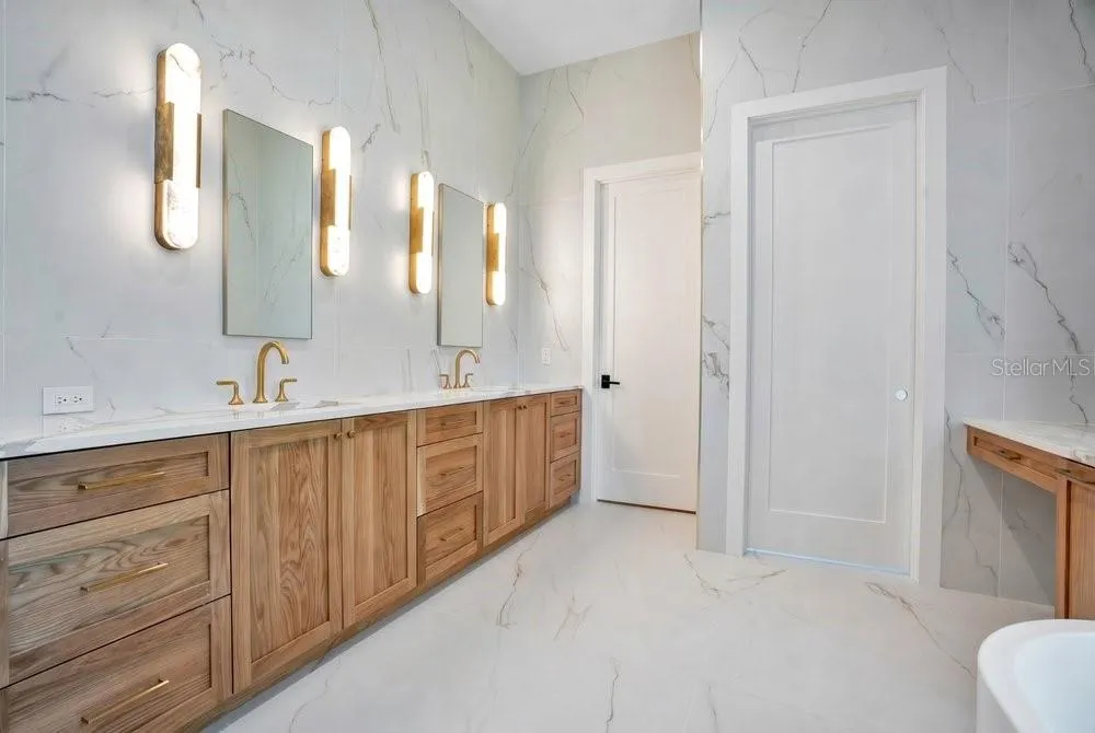 8342 BOYLA COURT Windermere, FL 34786