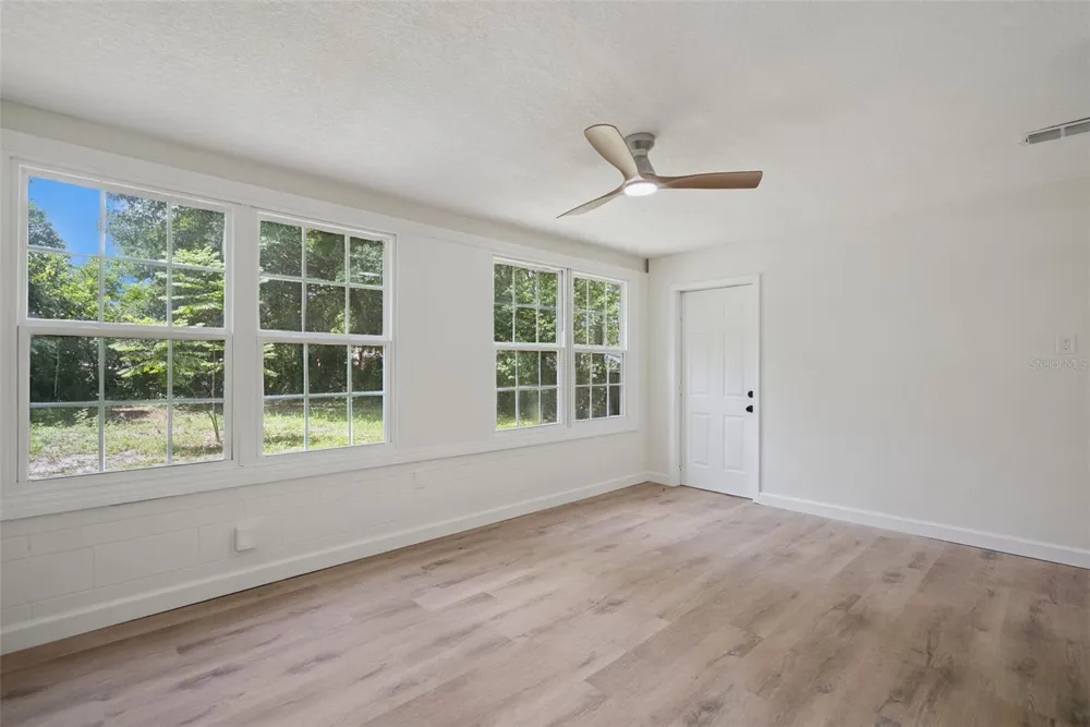 137 LUCERNE DRIVE Debary, FL 32713