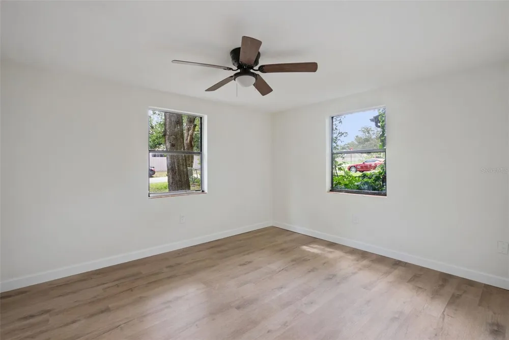 137 LUCERNE DRIVE Debary, FL 32713