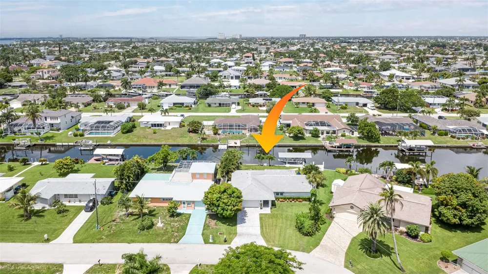 5204 TOWER DRIVE Cape Coral, FL 33904