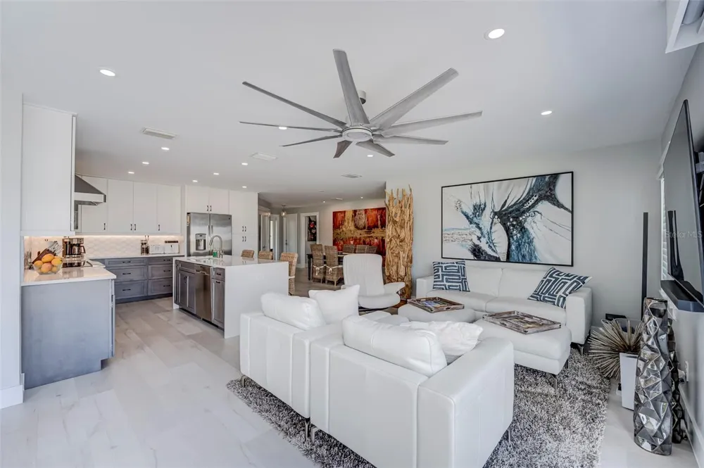 5204 TOWER DRIVE Cape Coral, FL 33904
