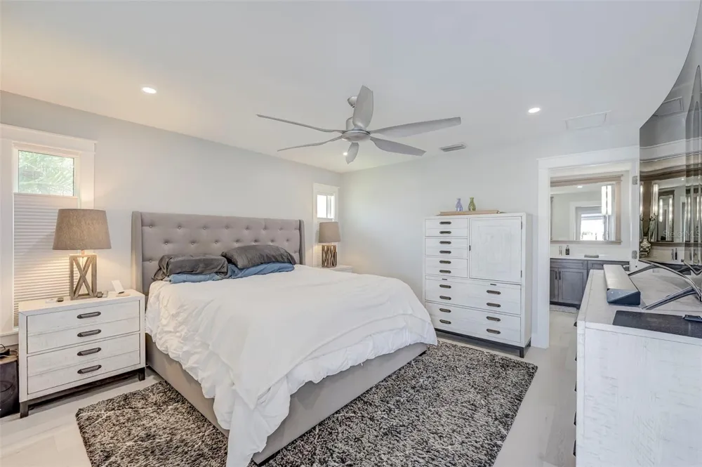 5204 TOWER DRIVE Cape Coral, FL 33904