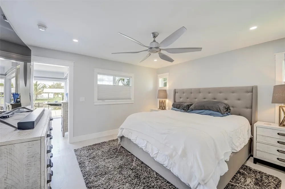 5204 TOWER DRIVE Cape Coral, FL 33904