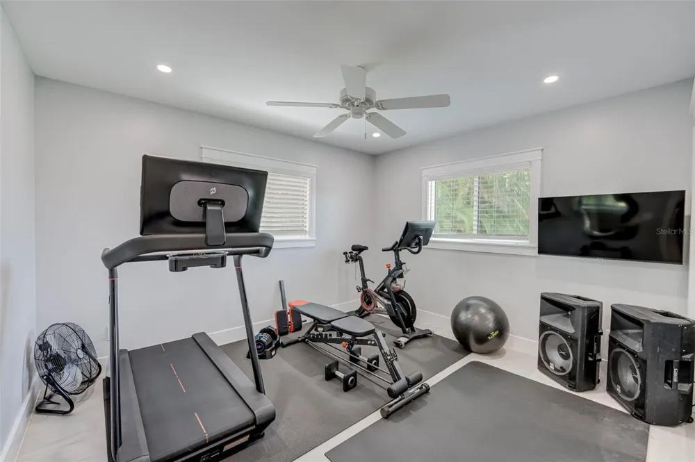 5204 TOWER DRIVE Cape Coral, FL 33904