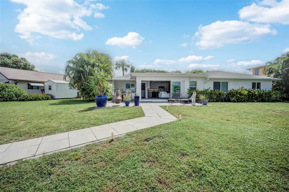 5204 TOWER DRIVE Cape Coral, FL 33904