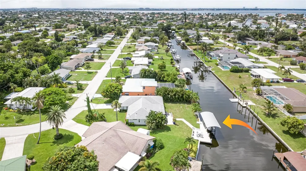 5204 TOWER DRIVE Cape Coral, FL 33904