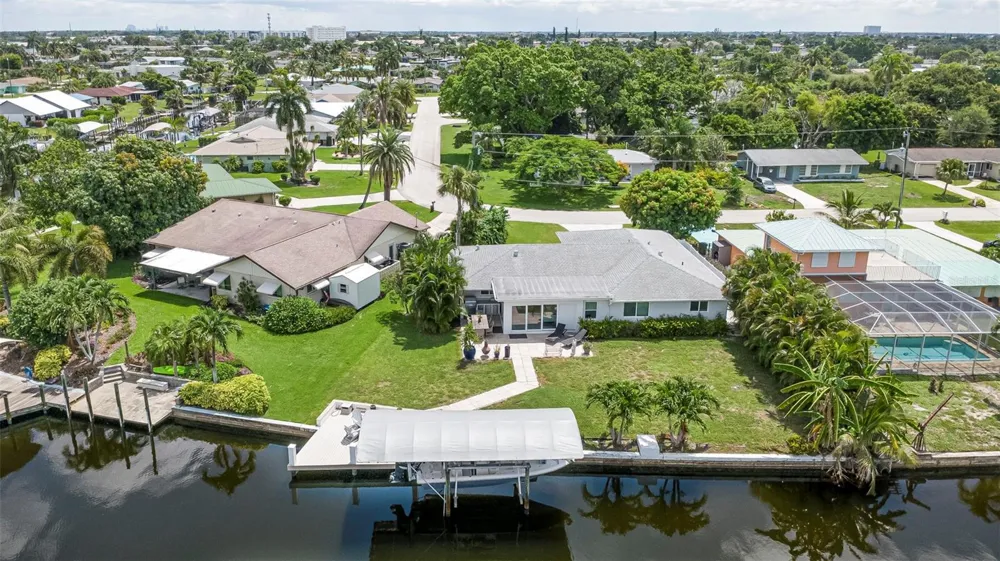 5204 TOWER DRIVE Cape Coral, FL 33904
