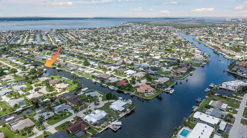 5204 TOWER DRIVE Cape Coral, FL 33904