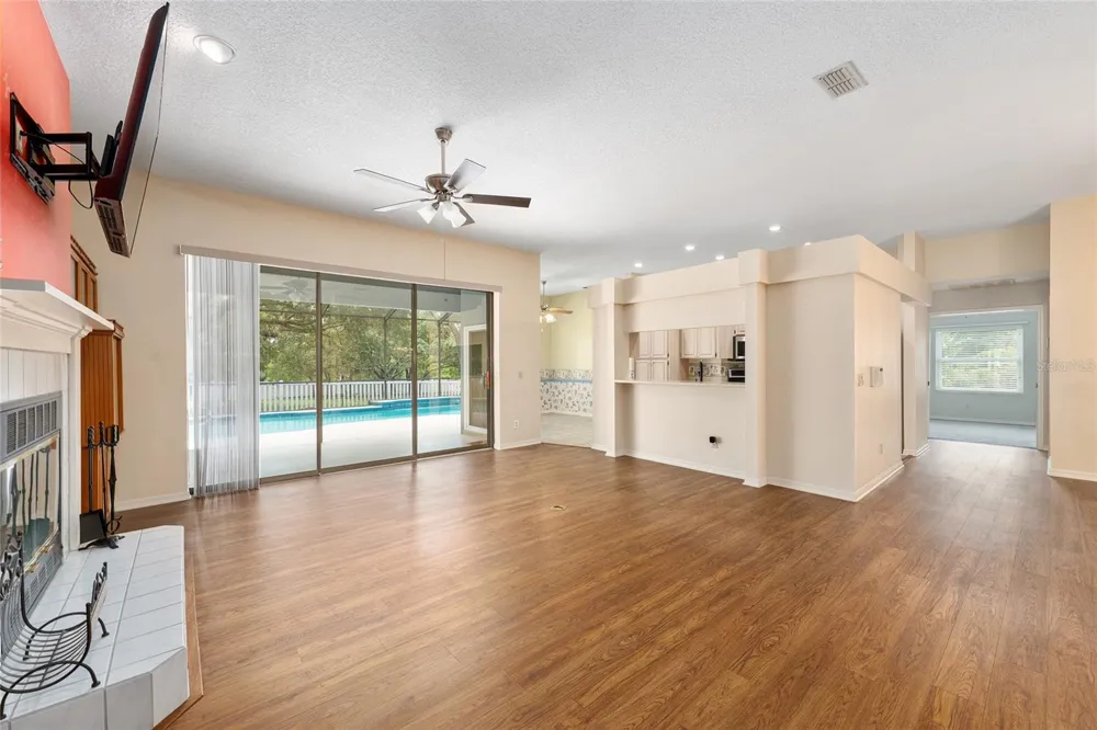 4611 RUSHMORE LOOP Beverly Hills, FL 34465