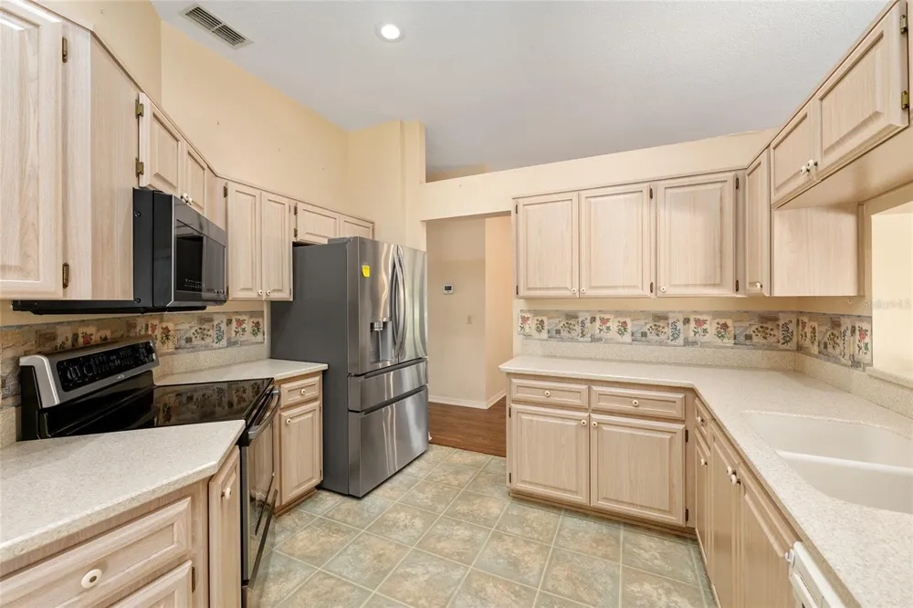 4611 RUSHMORE LOOP Beverly Hills, FL 34465