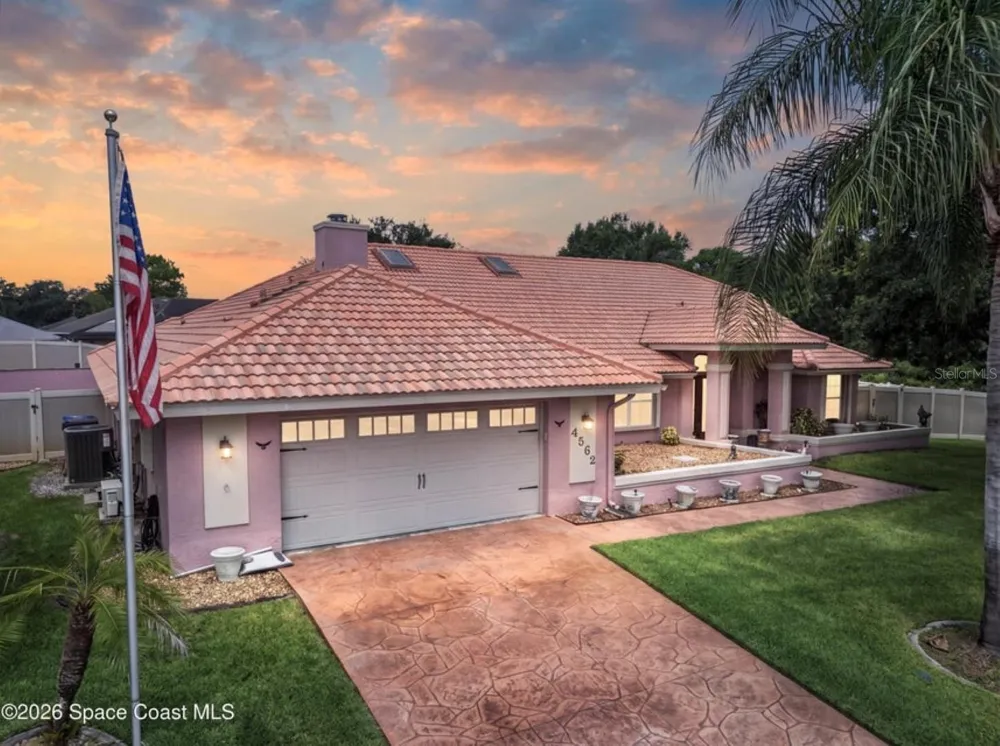 4562 HELENA DRIVE Titusville, FL 32780