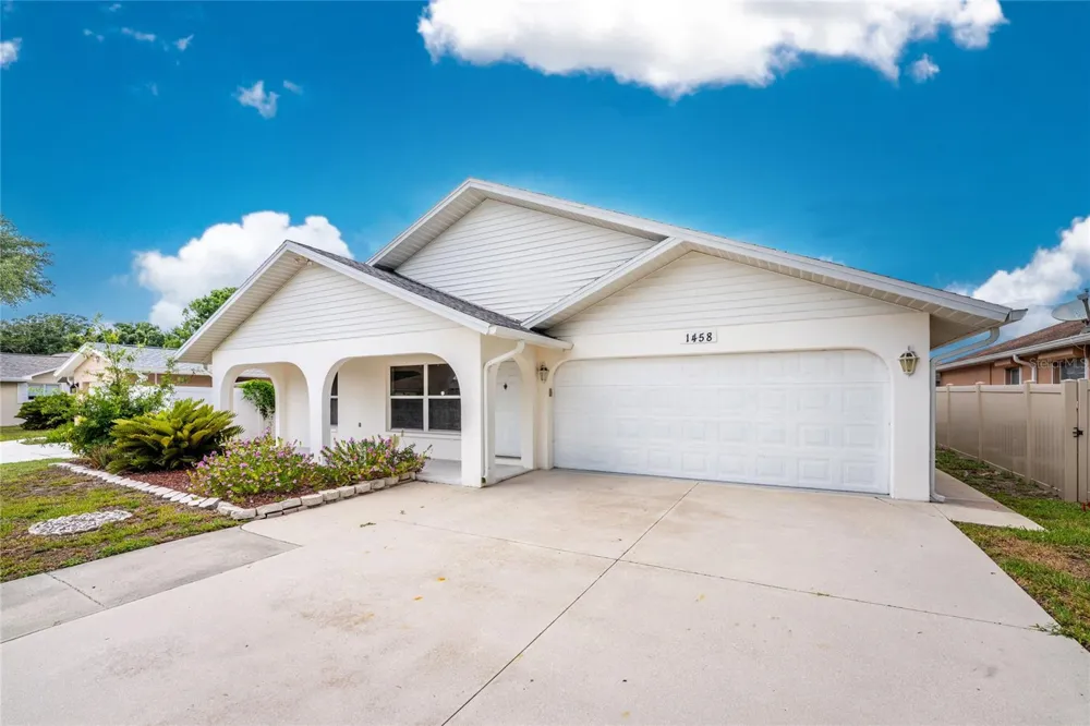 1458 STRADA D ARGENTO Venice, FL 34292