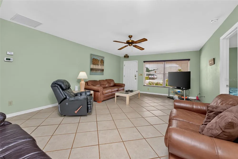 1458 STRADA D ARGENTO Venice, FL 34292