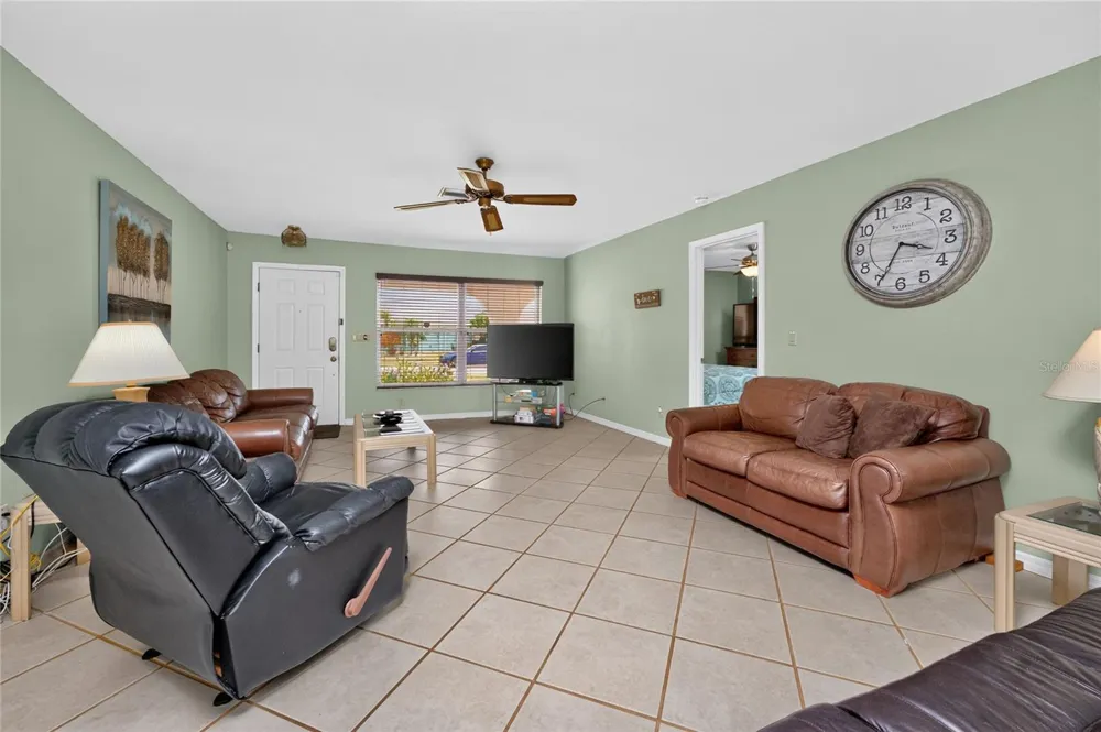 1458 STRADA D ARGENTO Venice, FL 34292