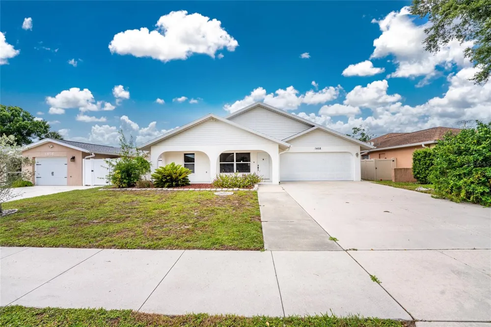 1458 STRADA D ARGENTO Venice, FL 34292