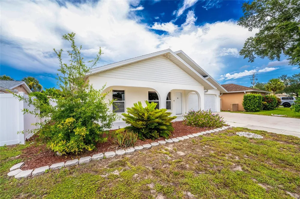 1458 STRADA D ARGENTO Venice, FL 34292