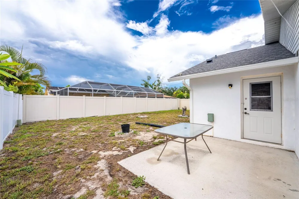 1458 STRADA D ARGENTO Venice, FL 34292