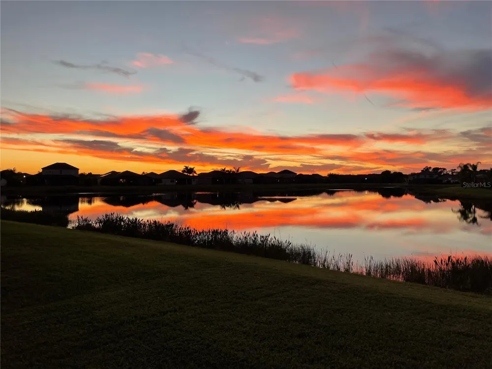 534 CHANTILLY TRAIL Bradenton, FL 34212