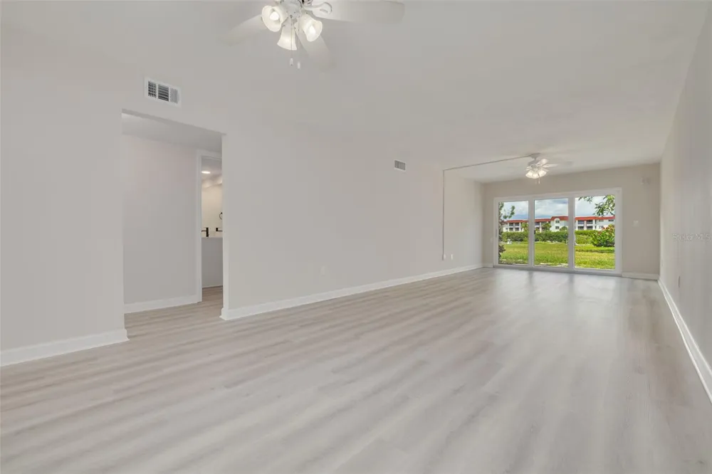4550 OVERLOOK DRIVE NE #155 St Petersburg, FL 33703