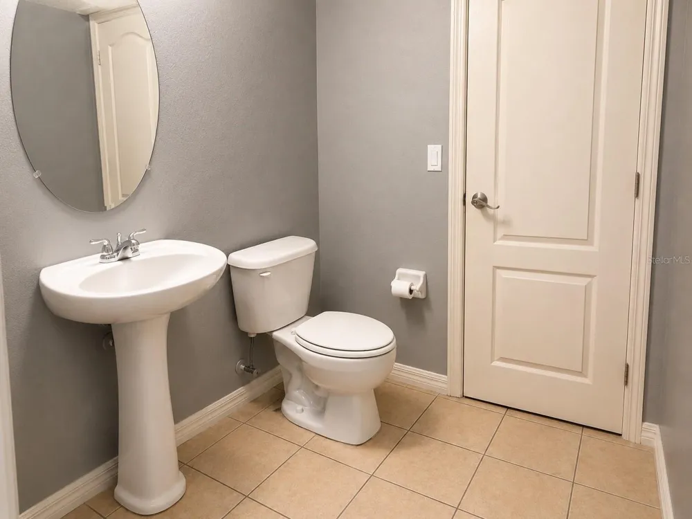 215 CAPE HARBOUR LOOP #103 Bradenton, FL 34212