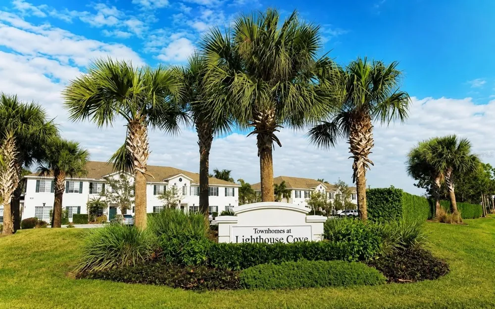 215 CAPE HARBOUR LOOP #103 Bradenton, FL 34212