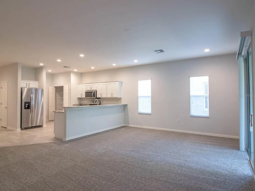 1097 GRANTHAM DRIVE Sarasota, FL 34234