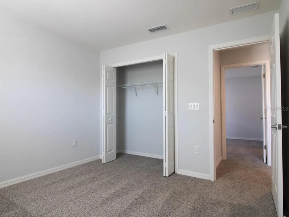 1097 GRANTHAM DRIVE Sarasota, FL 34234
