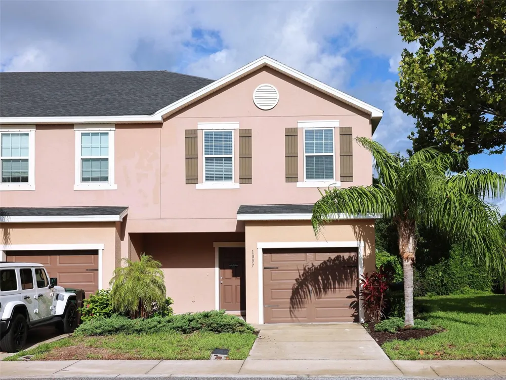 1097 GRANTHAM DRIVE Sarasota, FL 34234