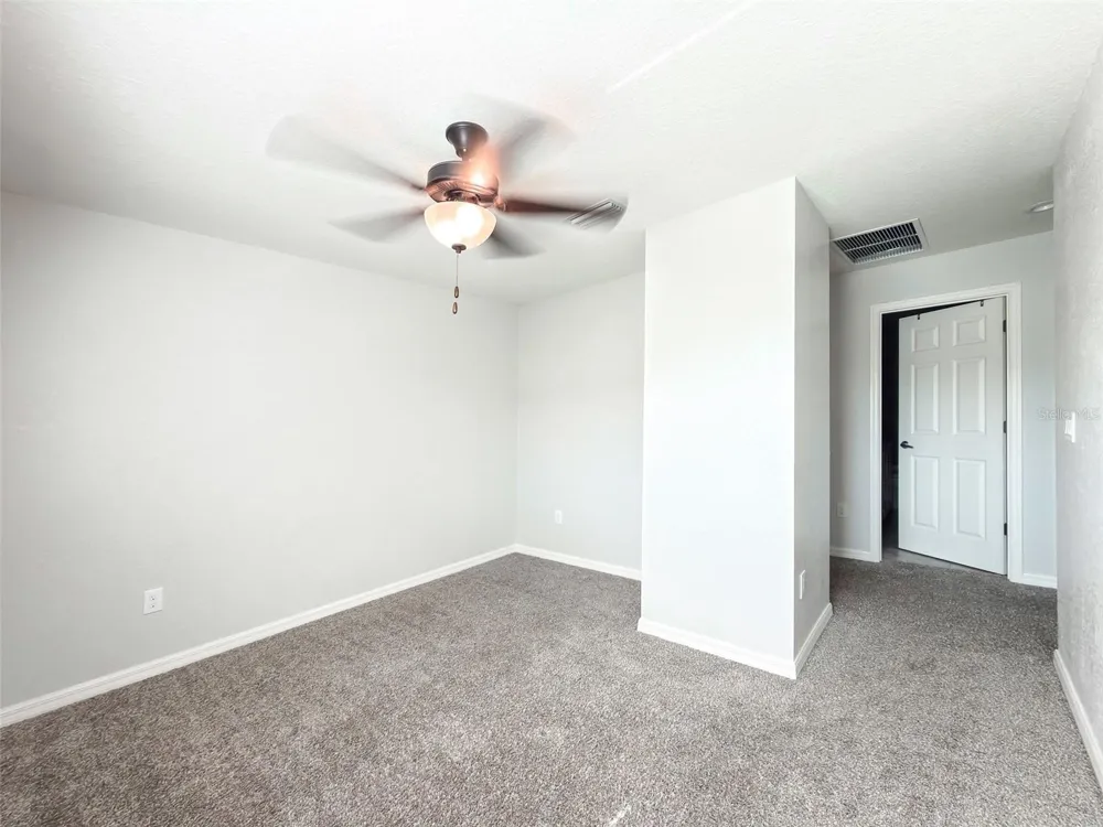 1097 GRANTHAM DRIVE Sarasota, FL 34234