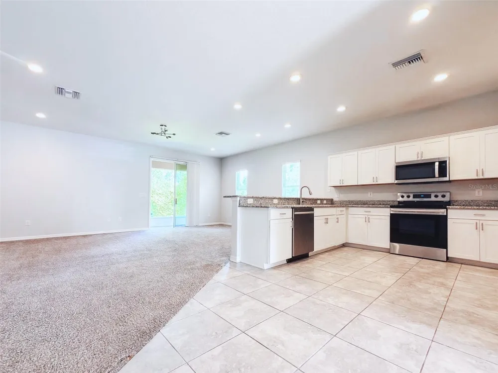 1097 GRANTHAM DRIVE Sarasota, FL 34234