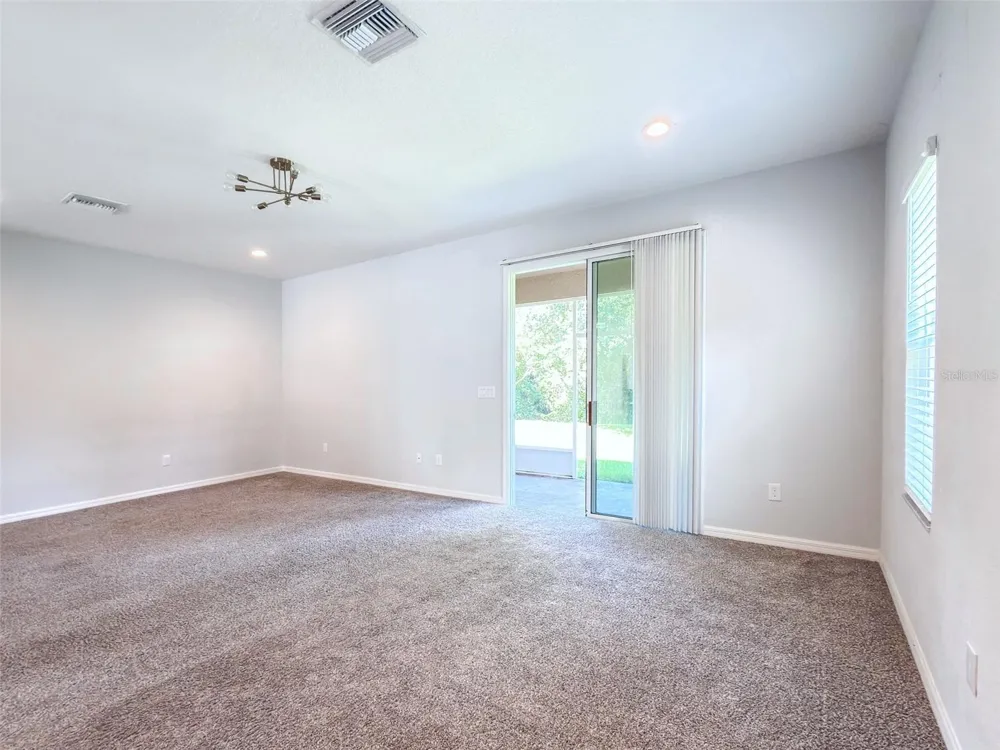 1097 GRANTHAM DRIVE Sarasota, FL 34234