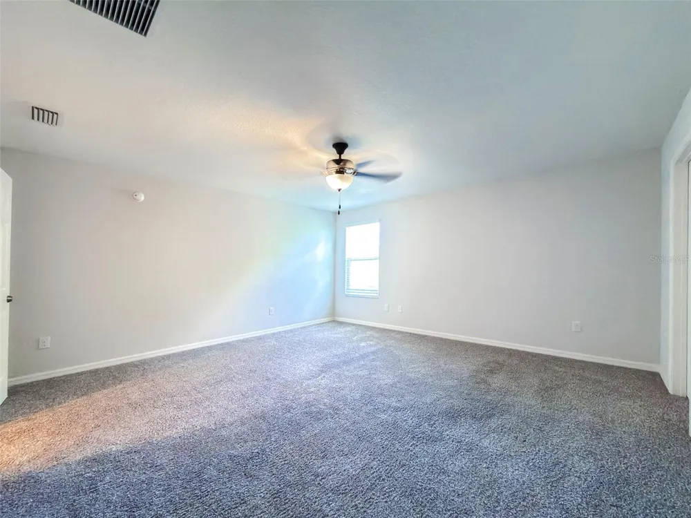 1097 GRANTHAM DRIVE Sarasota, FL 34234
