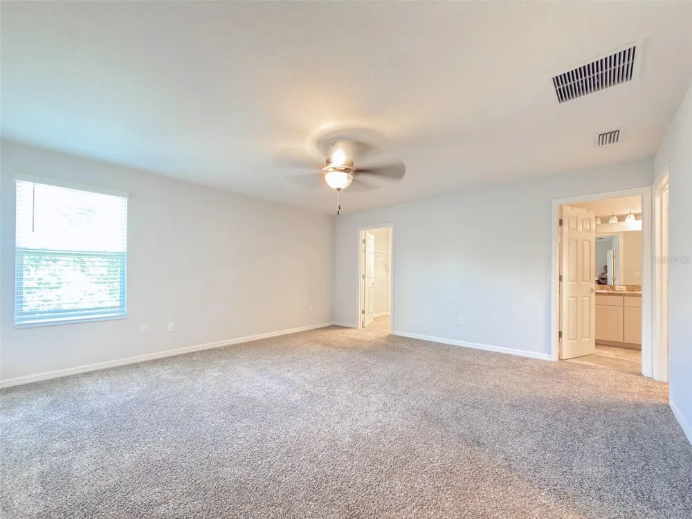 1097 GRANTHAM DRIVE Sarasota, FL 34234