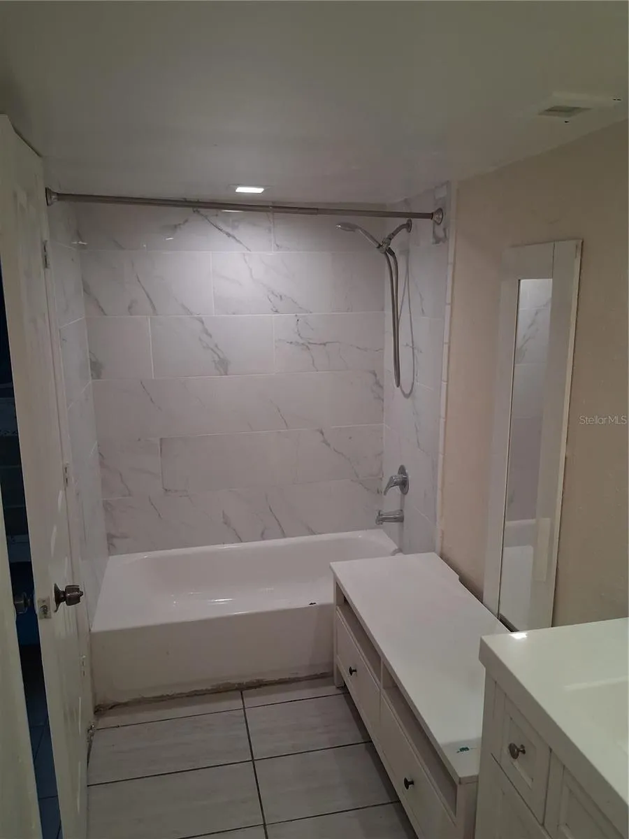 8421 S ORANGE BLOSSOM TRAIL #339 Orlando, FL 32809