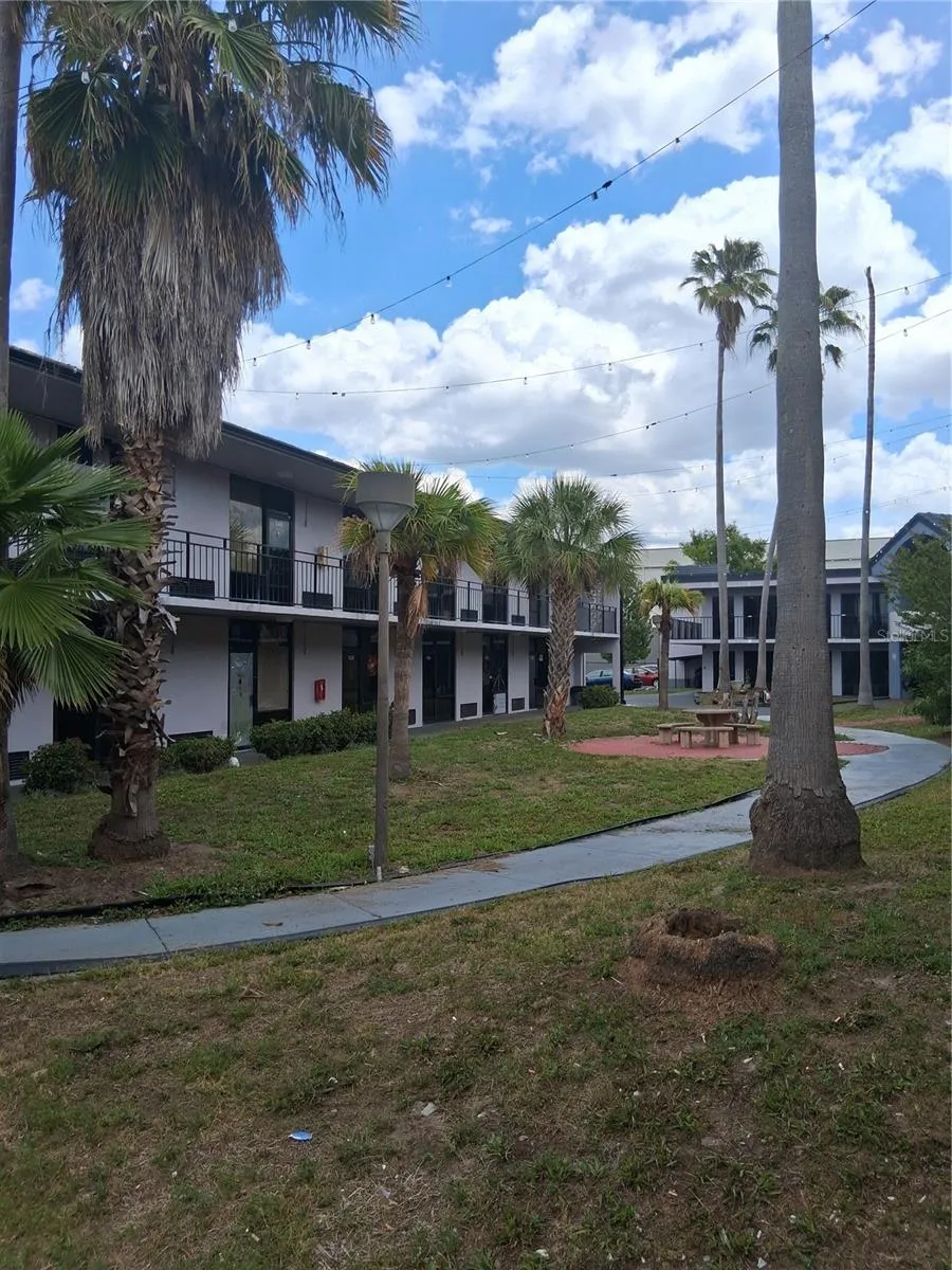 8421 S ORANGE BLOSSOM TRAIL #339 Orlando, FL 32809