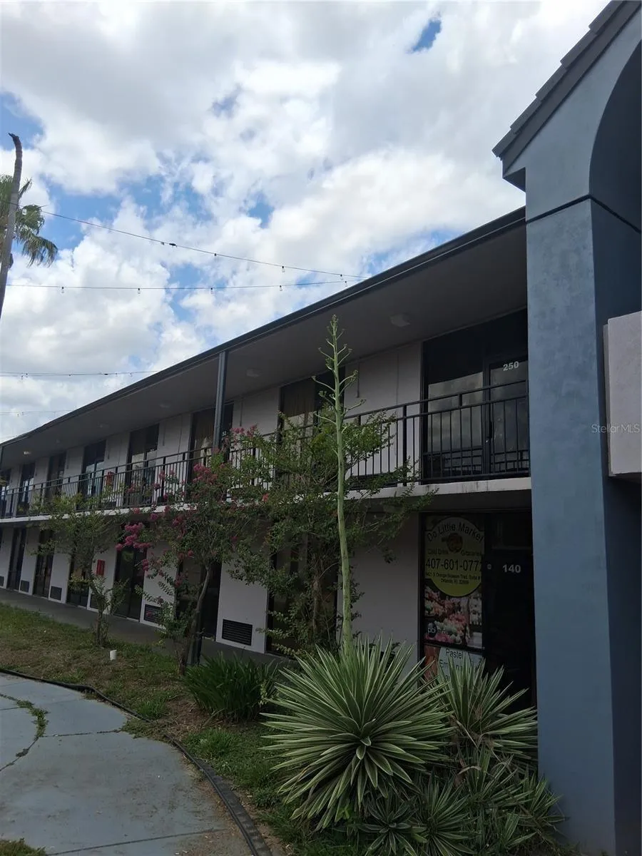 8421 S ORANGE BLOSSOM TRAIL #339 Orlando, FL 32809
