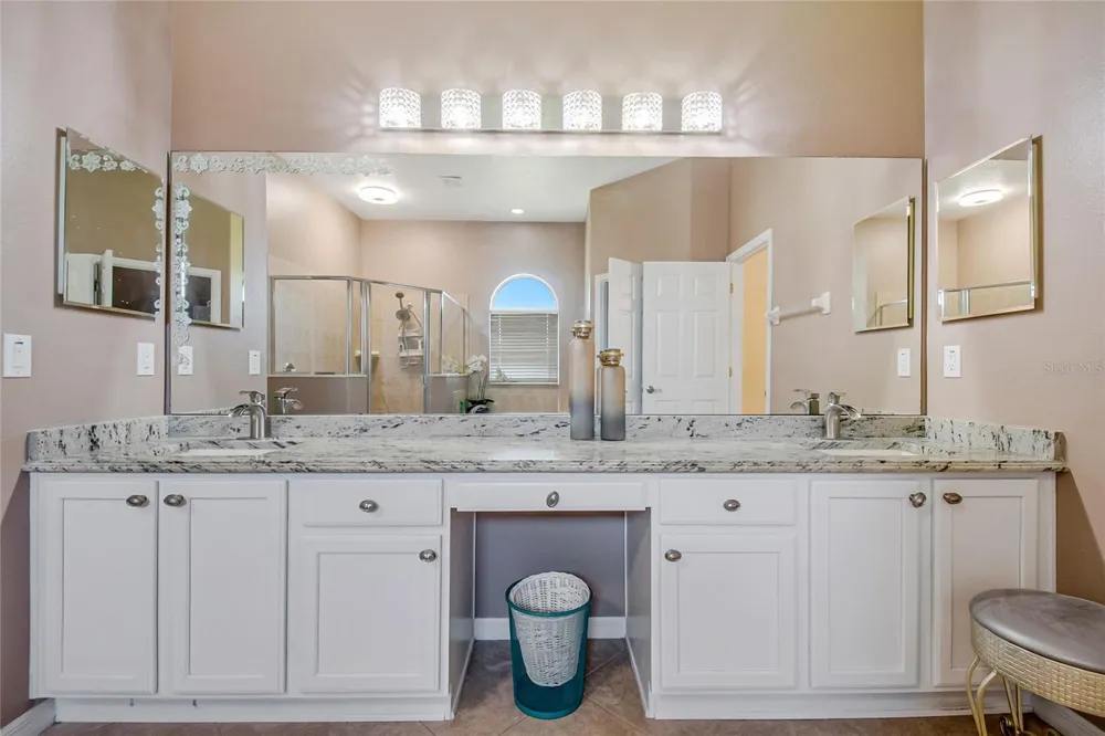 8615 WARWICK SHORE CROSSING Orlando, FL 32829