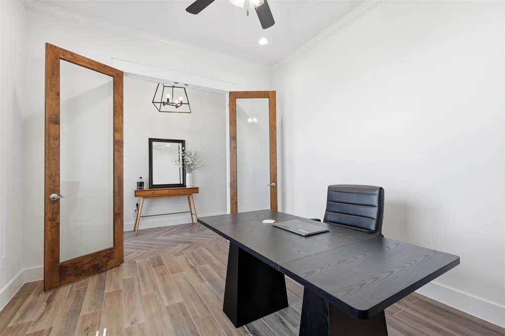 901 Medaris Way Azle, TX 76020
