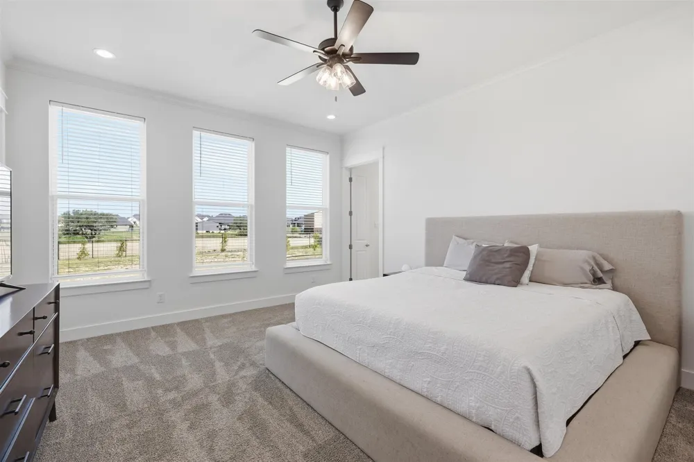901 Medaris Way Azle, TX 76020