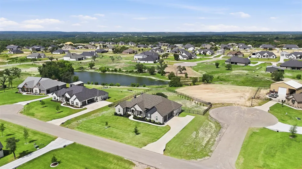 901 Medaris Way Azle, TX 76020