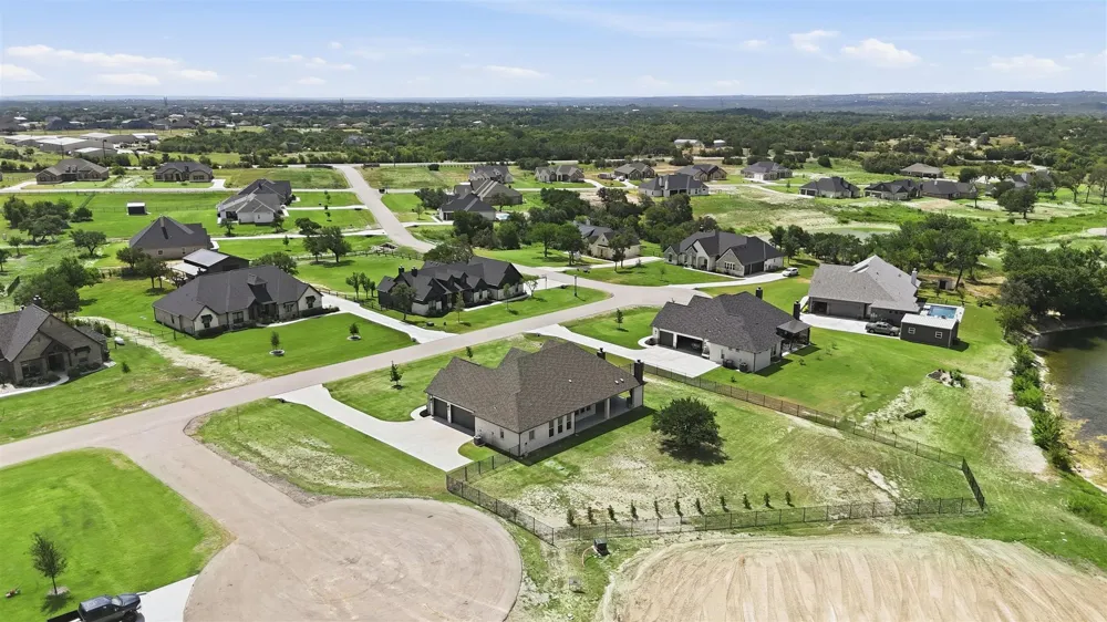 901 Medaris Way Azle, TX 76020